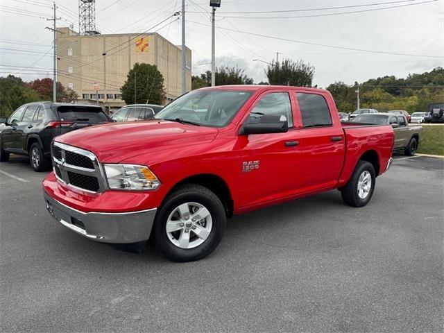 2023 RAM 1500 Classic SLT Crew Cab 4x4 57 Box