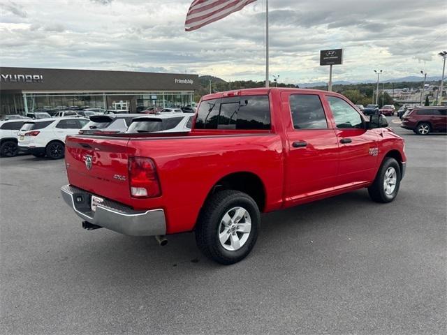 2023 RAM 1500 Classic SLT Crew Cab 4x4 57 Box