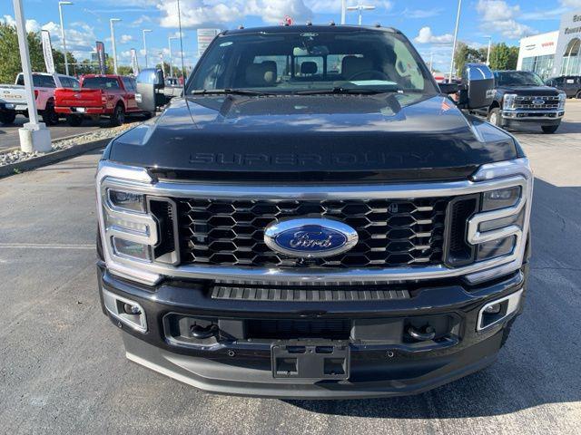 2025 Ford F-450 Platinum