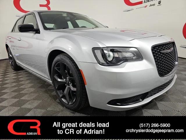2023 Chrysler 300 Touring 2023 Chrysler 300 Touring