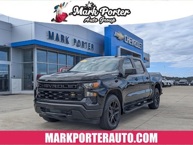 2022 Chevrolet Silverado 1500 4WD Crew Cab Short Bed Custom 2022 Chevrolet Silverado 1500 4WD Crew Cab Short Bed Custom