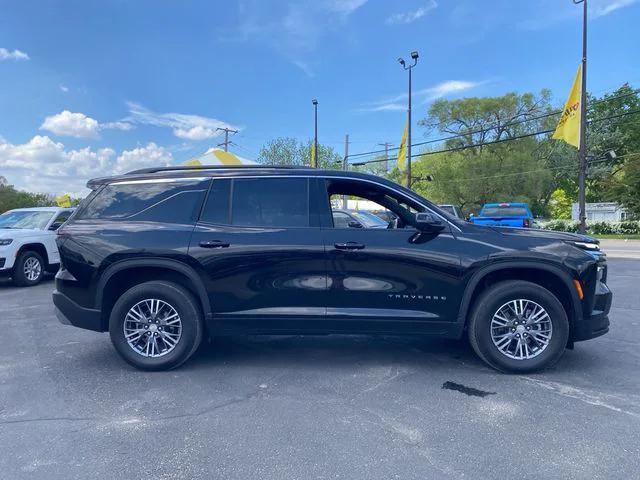 2024 Chevrolet Traverse FWD LT