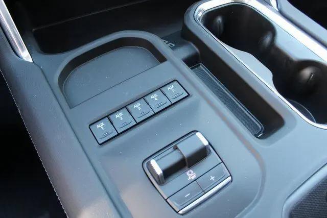 2026 GMC Sierra 2500HD Crew Cab, Standard Bed, Denali, 4WD