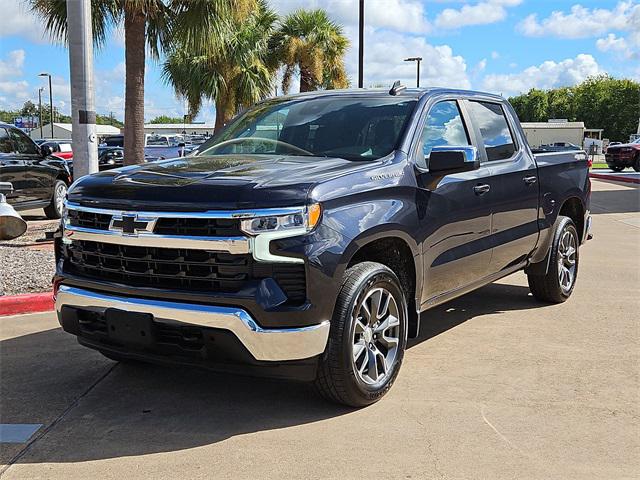 2022 Chevrolet Silverado 1500 4WD Crew Cab Standard Bed LT