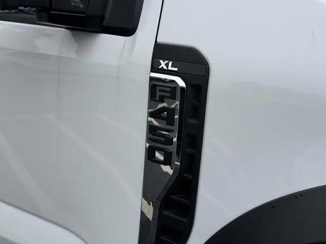 2025 Ford F-450 XL