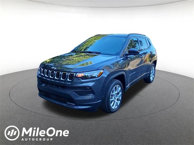 2024 Jeep Compass Latitude Lux FWD