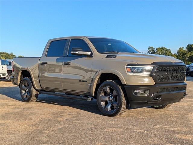 2020 RAM 1500 Big Horn Crew Cab 4x4 57 Box