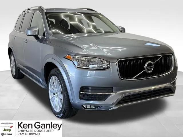 2016 Volvo XC90 T6 Momentum