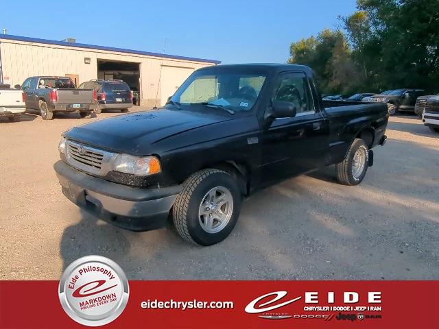 2000 Mazda B3000 SE