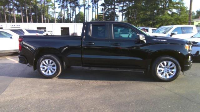 2023 Chevrolet Silverado 1500 2WD Double Cab Standard Bed Custom