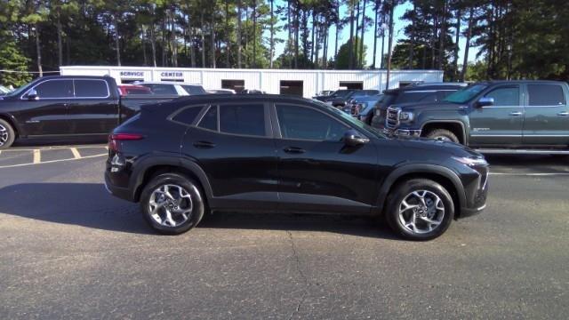 2024 Chevrolet Trax FWD LT