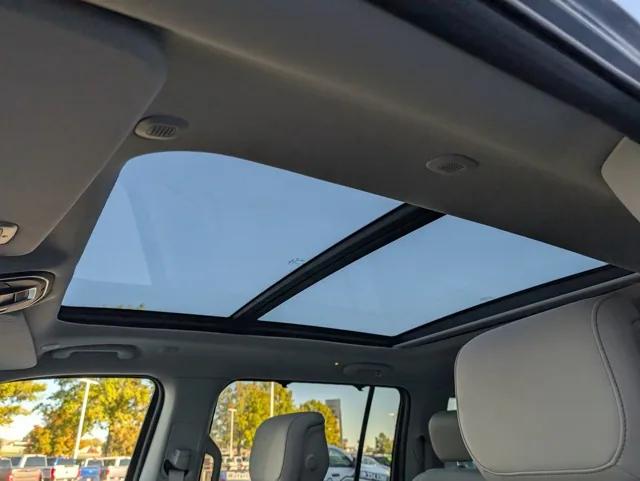 2024 Wagoneer Wagoneer L Series III 4x4 2024 Wagoneer Wagoneer L Series III 4x4