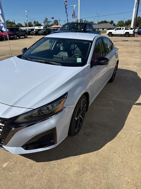 2024 Nissan Altima SR FWD