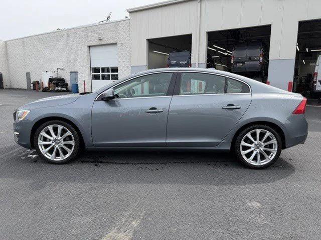 2017 Volvo S60 Inscription T5 Platinum