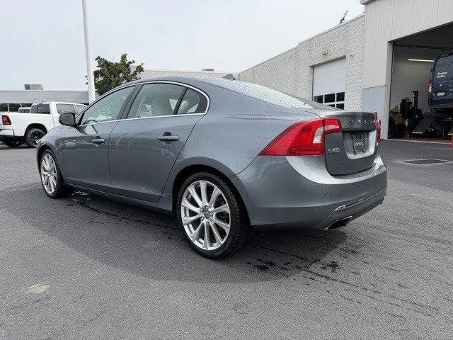 2017 Volvo S60 Inscription T5 Platinum