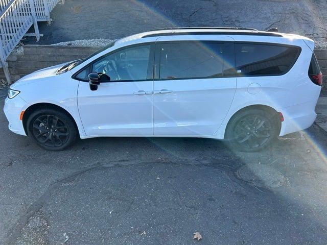 2024 Chrysler Pacifica Touring L AWD 2024 Chrysler Pacifica Touring L AWD