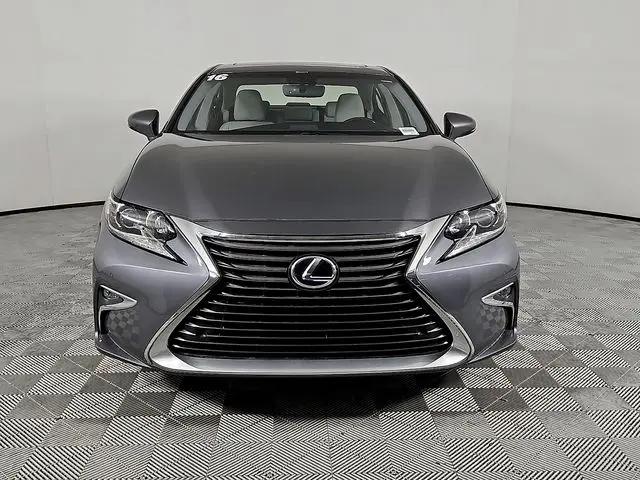 2016 Lexus ES 300h ES 300h