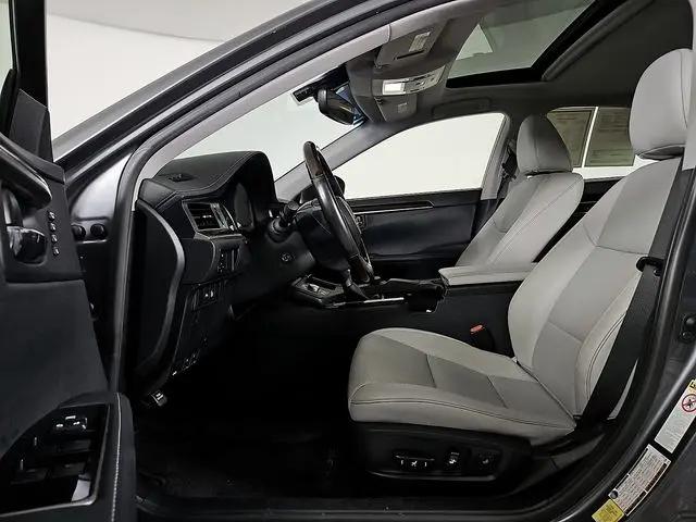 2016 Lexus ES 300h ES 300h