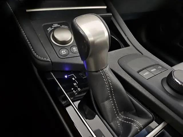 2016 Lexus ES 300h ES 300h