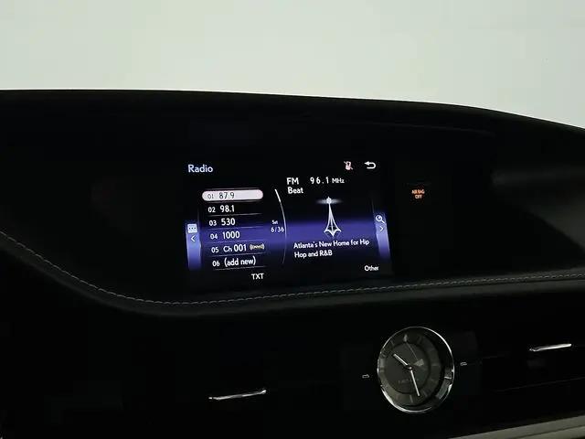 2016 Lexus ES 300h ES 300h