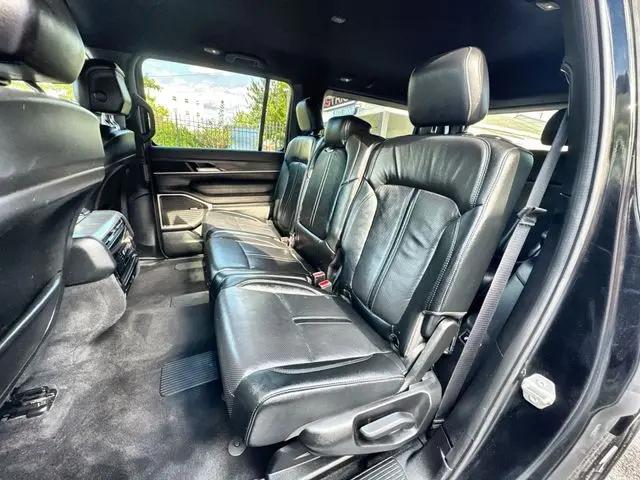 2023 Jeep Wagoneer Series III 4x4
