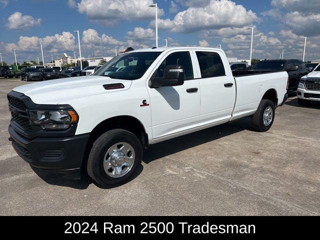 2024 RAM 2500 Tradesman Crew Cab 4x4 8 Box
