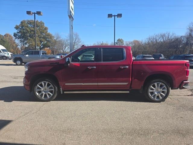 2023 Chevrolet Silverado 1500 4WD Crew Cab Short Bed High Country