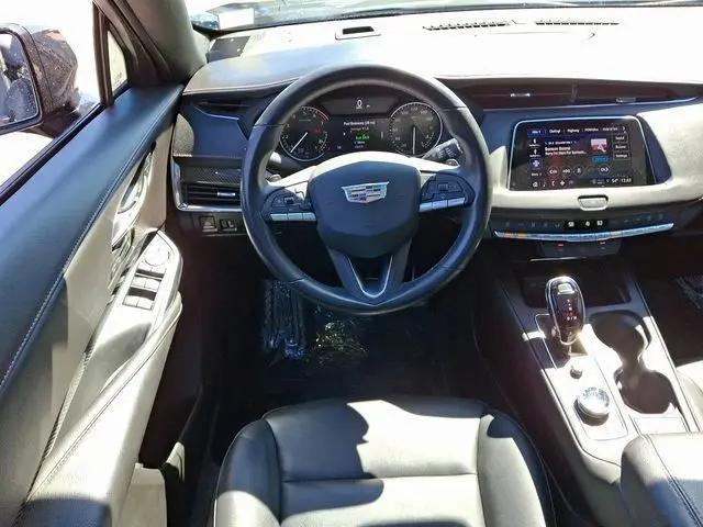 2023 Cadillac XT4 FWD Sport