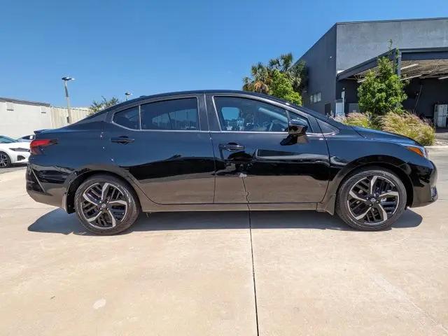 2025 Nissan Versa 1.6 SR