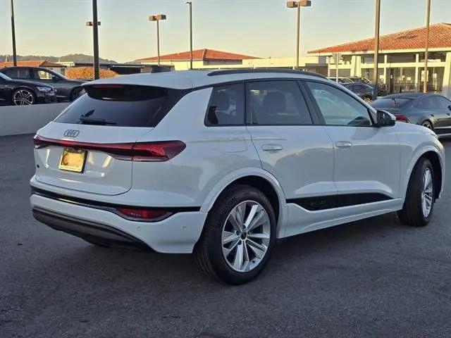 2025 Audi Q6 e-tron Premium Plus