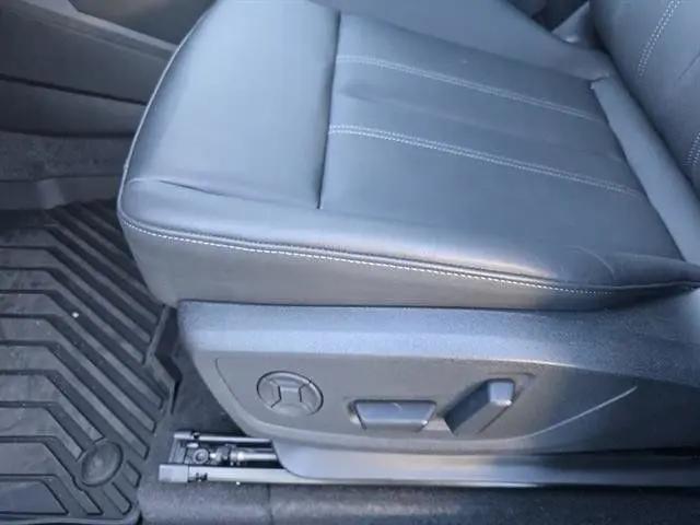 2025 Audi Q6 e-tron Premium Plus
