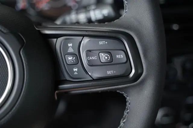 2025 Jeep Wrangler 4-Door Summit 4x4