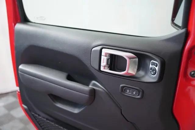 2025 Jeep Wrangler 4-Door Summit 4x4