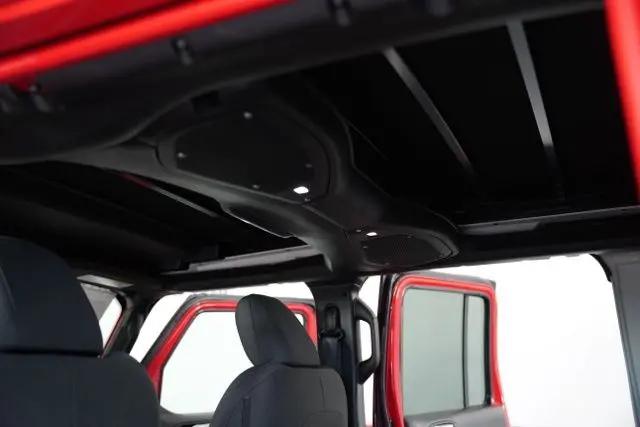 2025 Jeep Wrangler 4-Door Summit 4x4