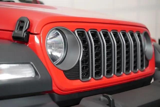 2025 Jeep Wrangler 4-Door Summit 4x4