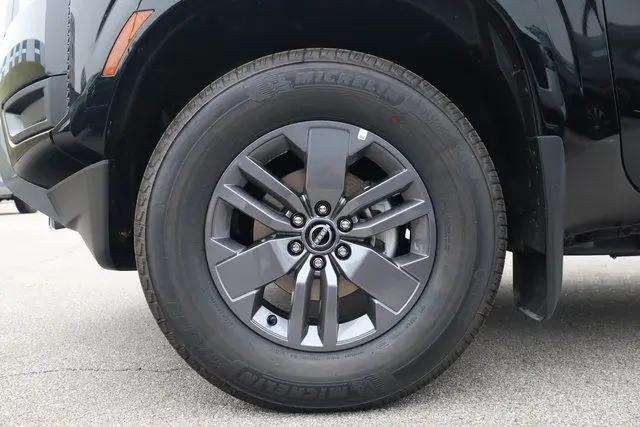2026 Nissan Frontier Crew Cab Long Bed SV 4x4