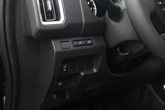 2026 Nissan Frontier Crew Cab Long Bed SV 4x4
