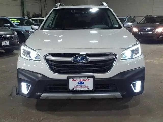 2022 Subaru Outback Touring XT