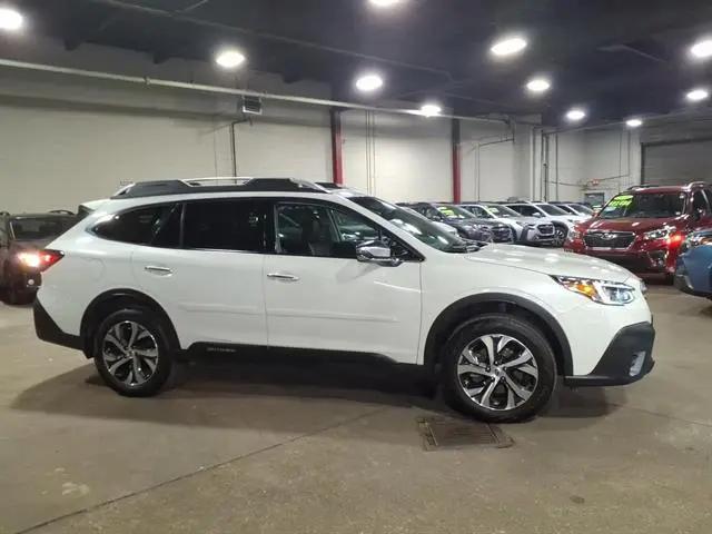 2022 Subaru Outback Touring XT