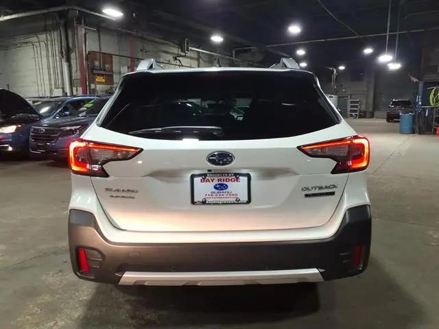 2022 Subaru Outback Touring XT