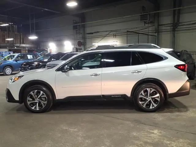 2022 Subaru Outback Touring XT