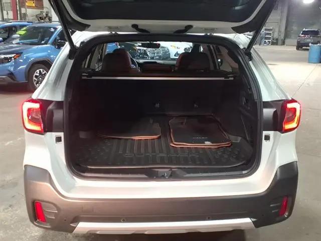 2022 Subaru Outback Touring XT