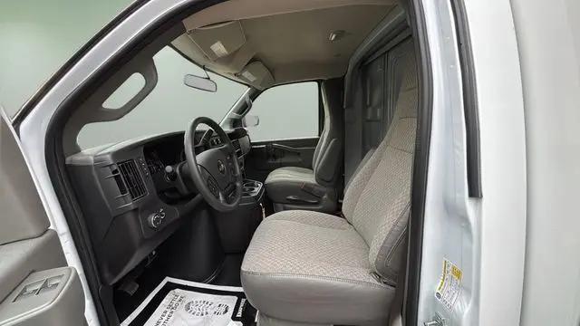 2025 Chevrolet Express Cutaway Work Van