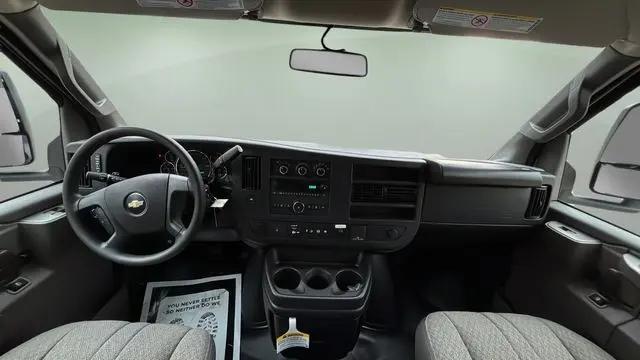 2025 Chevrolet Express Cutaway Work Van