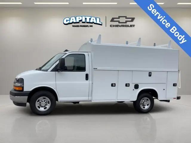 2025 Chevrolet Express Cutaway Work Van