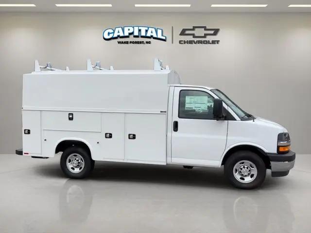 2025 Chevrolet Express Cutaway Work Van