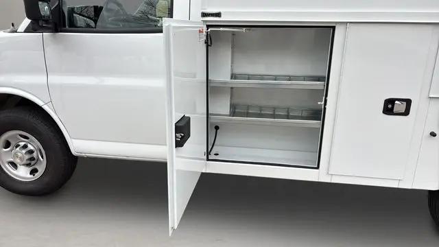 2025 Chevrolet Express Cutaway Work Van