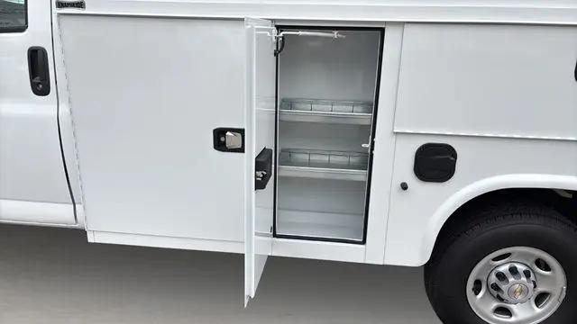2025 Chevrolet Express Cutaway Work Van
