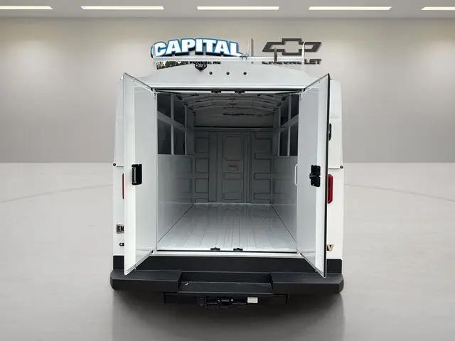 2025 Chevrolet Express Cutaway Work Van