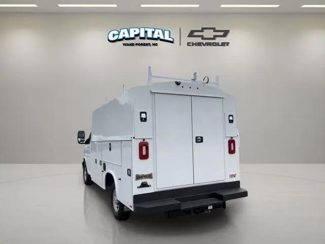 2025 Chevrolet Express Cutaway Work Van
